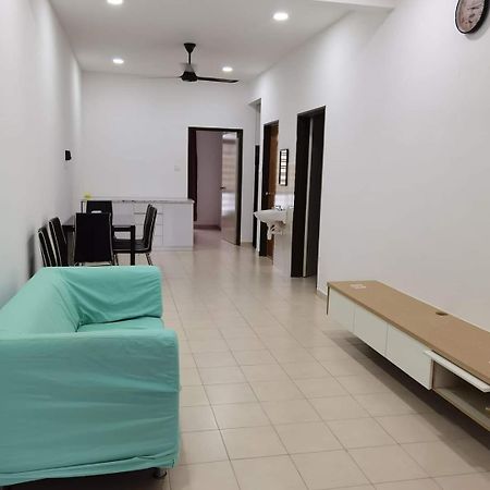 Infinity Homestay Bandar Cemerlang Ulu Tiram Ngoại thất bức ảnh
